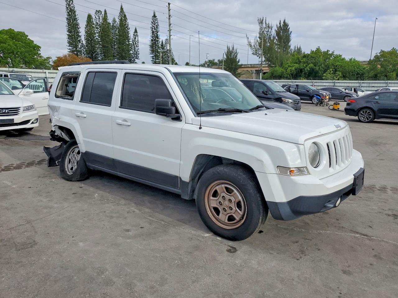2016 Jeep Patriot Sport - Image 4