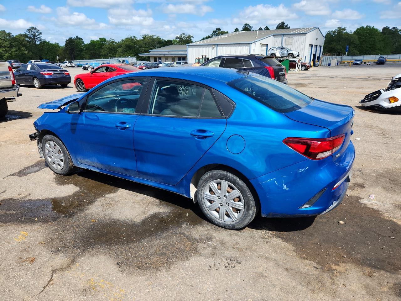 2021 Kia Rio S - Фото 2