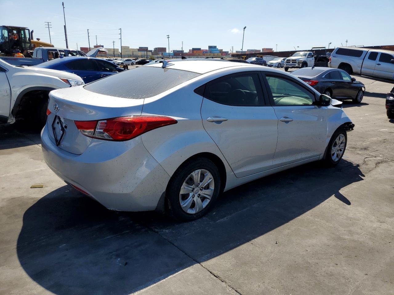 2013 Hyundai Elantra Gls - Image 3