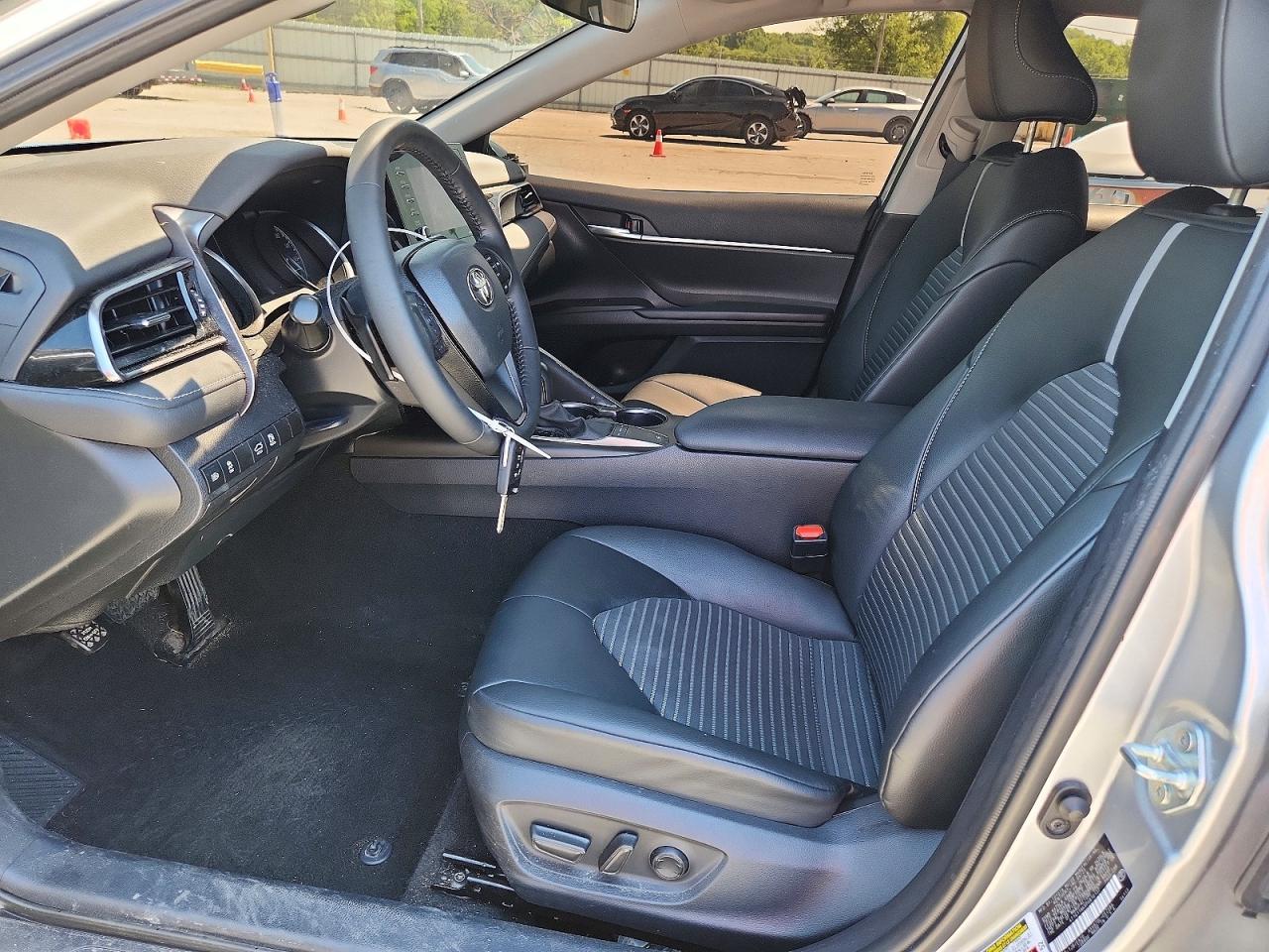 2023 Toyota Camry Se - Фото 7