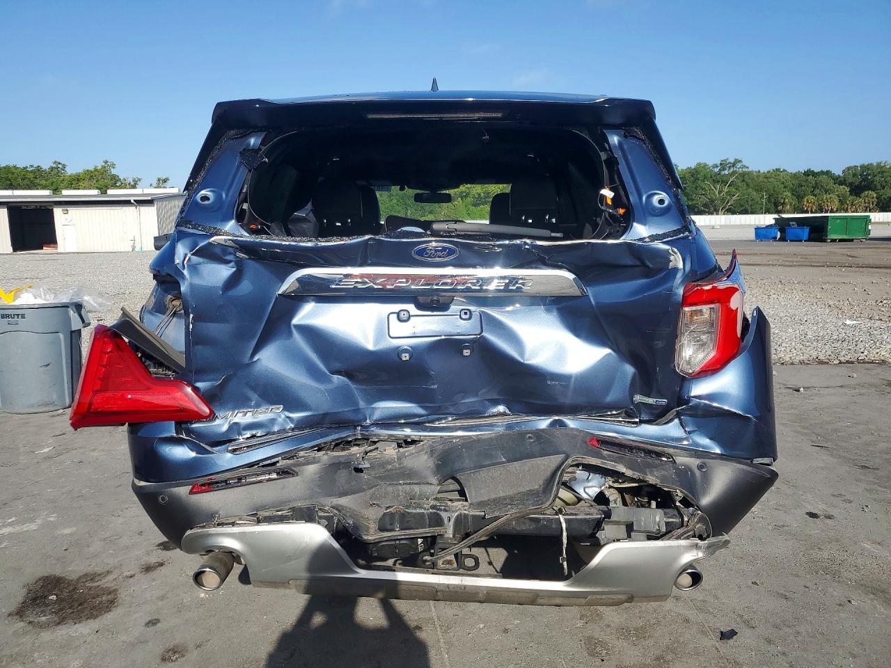 2020 Ford Explorer Limited - Image 6