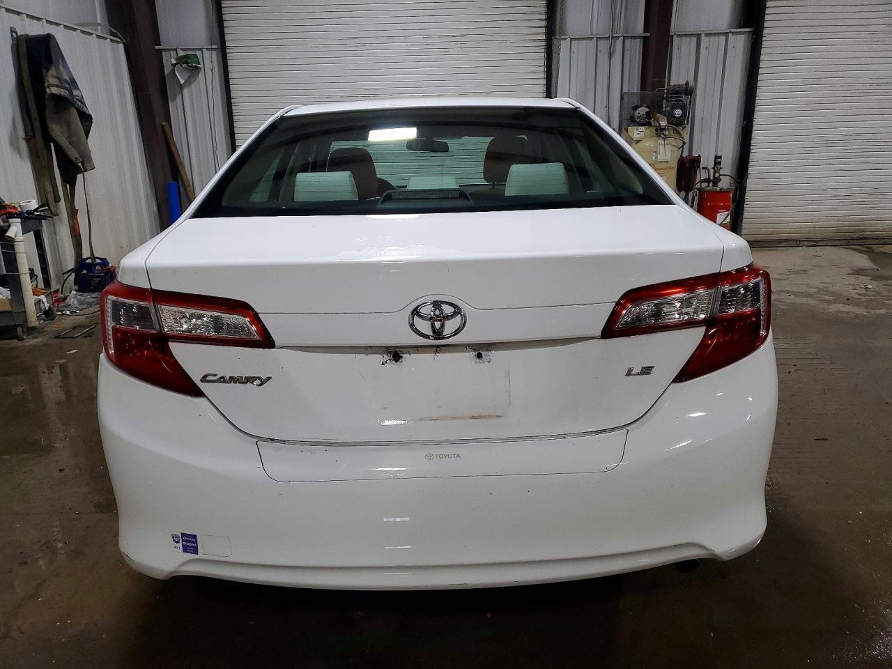 2012 Toyota Camry Le - Image 6