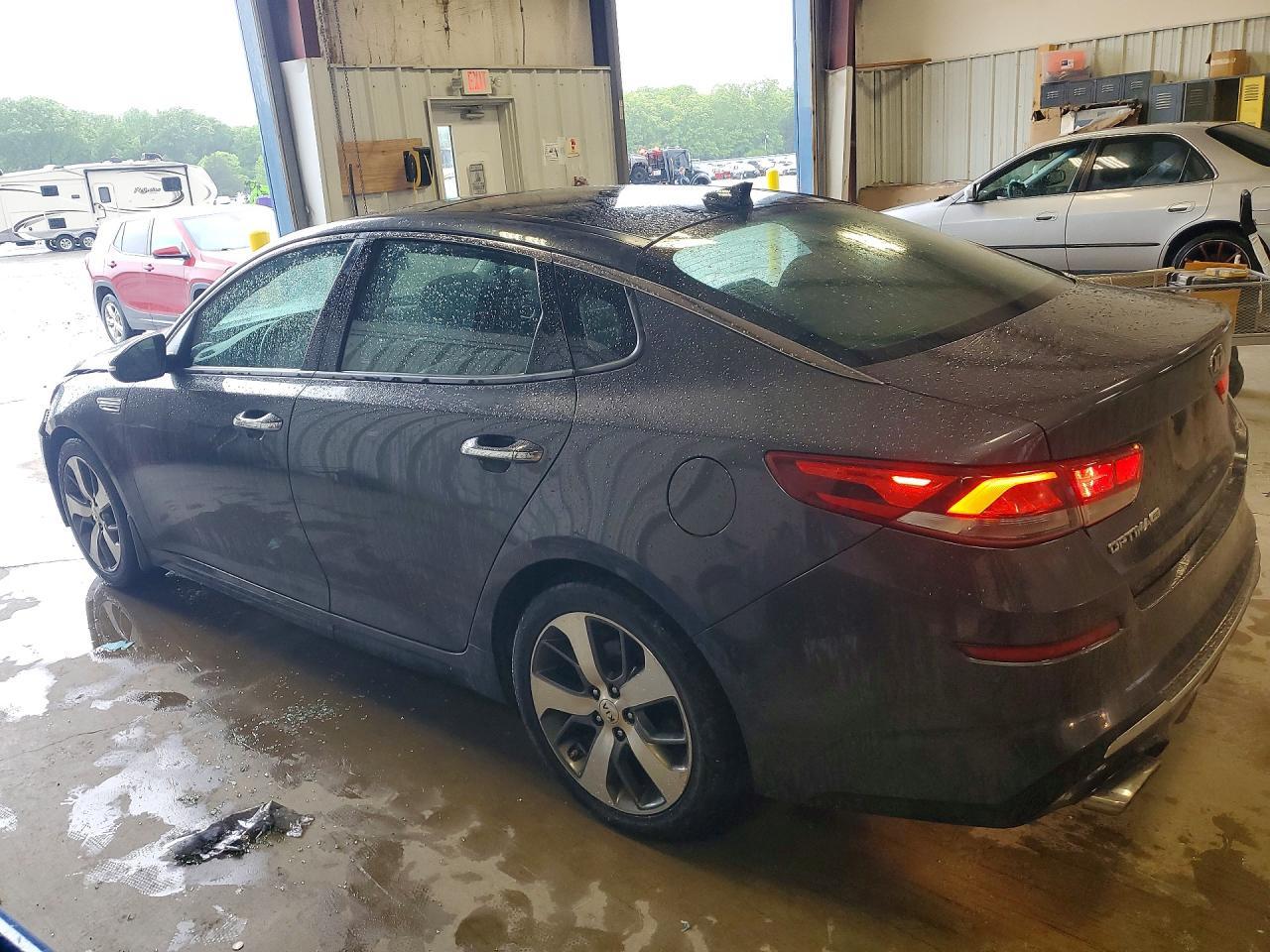 2019 Kia Optima S - Image 2