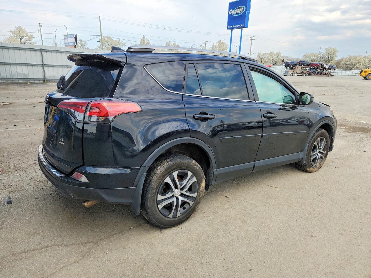 2018 Toyota Rav4 Le - Фото 3