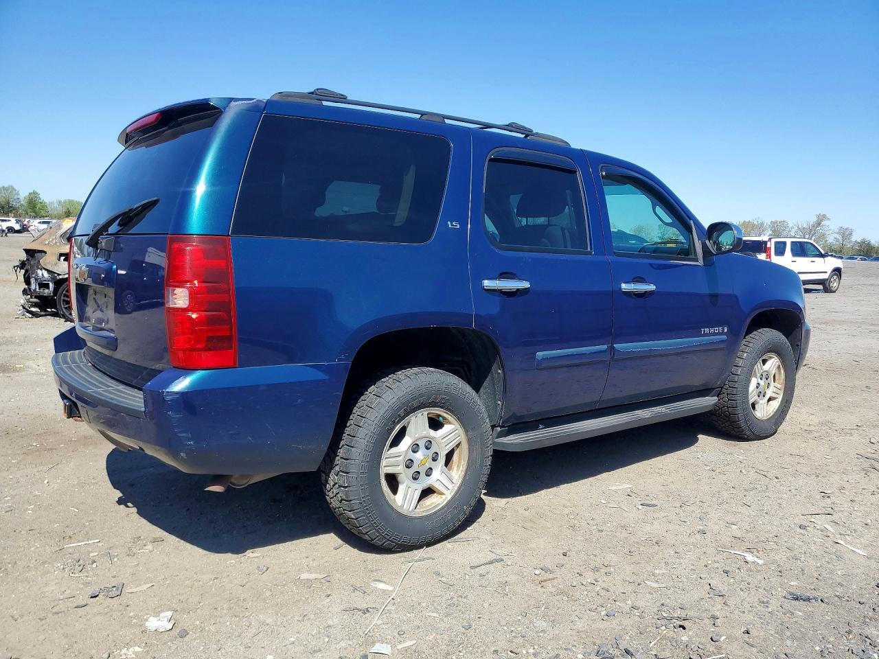 2007 Chevrolet Tahoe K1500 - Image 3