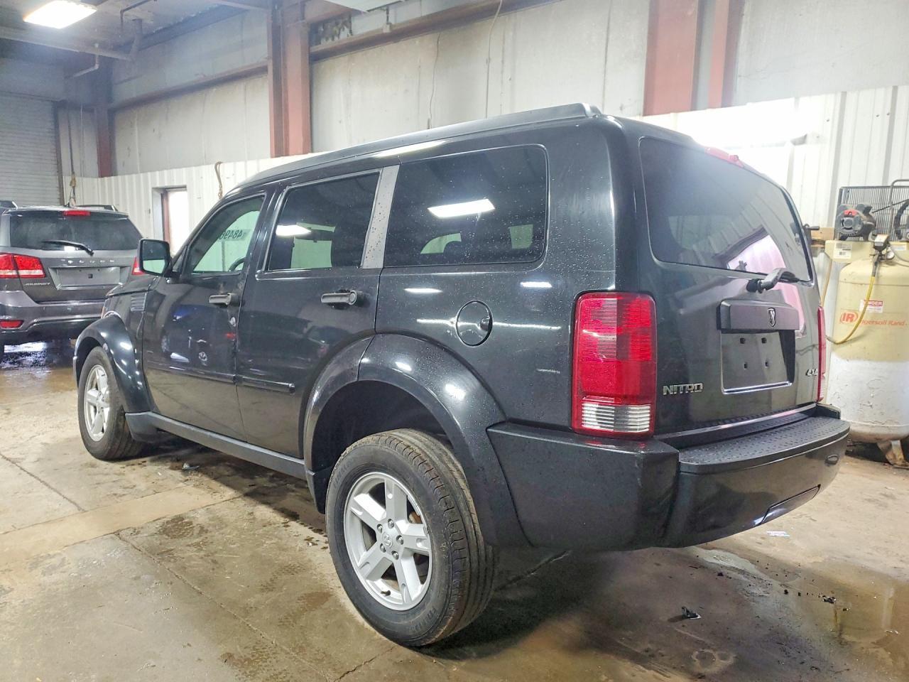 2008 Dodge Nitro Sxt - Фото 2