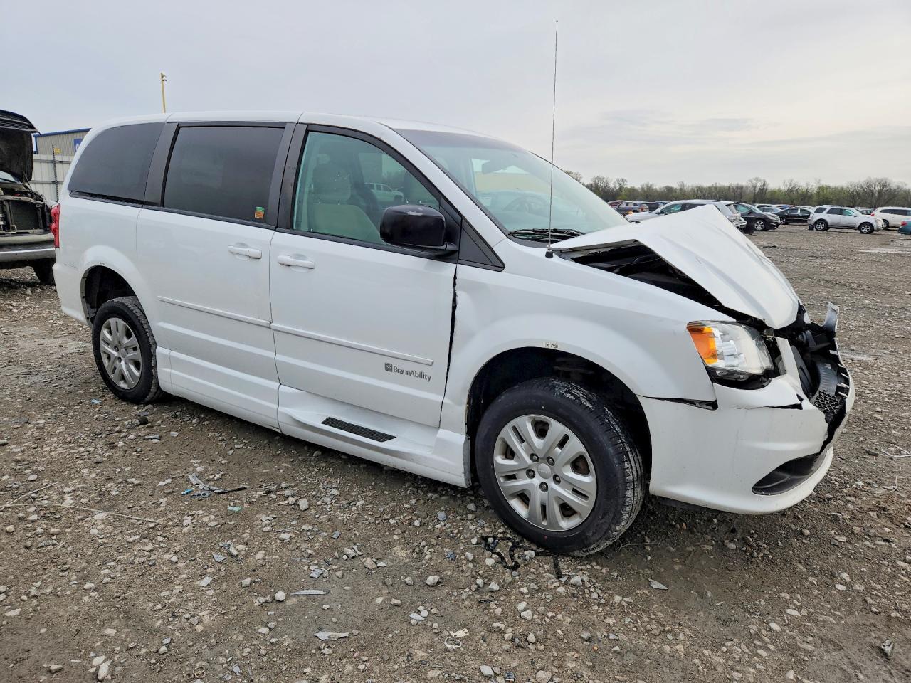 2017 Dodge Grand Caravan Se - Фото 4