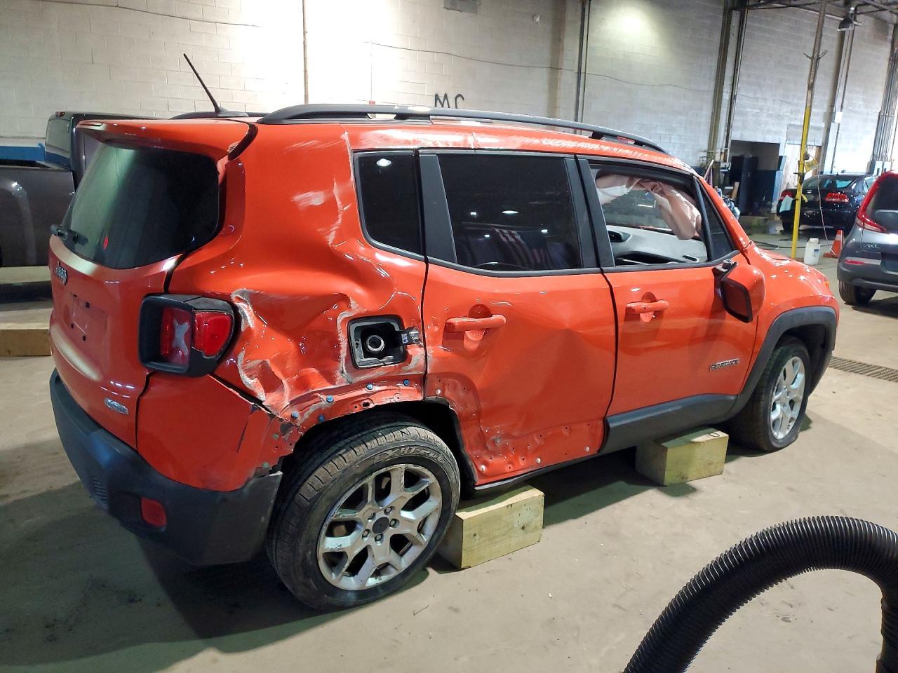 2016 Jeep Renegade Latitude - Фото 3