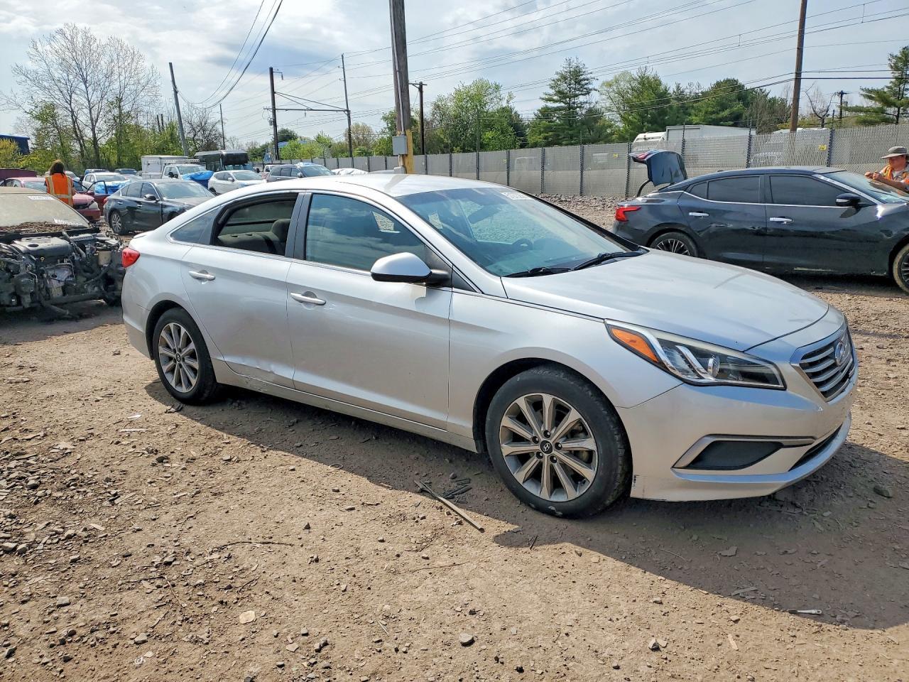 2017 Hyundai Sonata Se - Фото 4