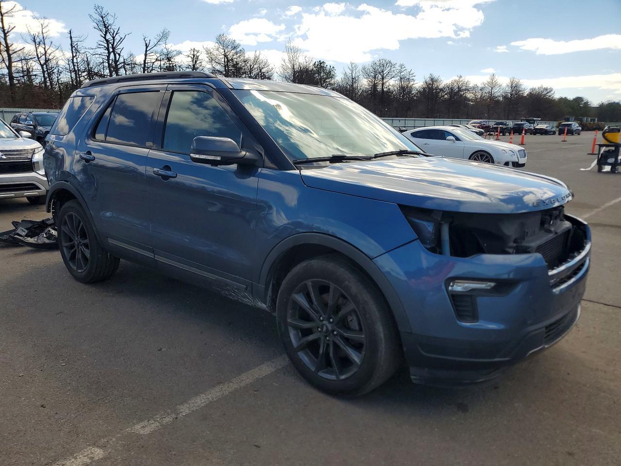 2018 Ford Explorer Xlt - Фото 4