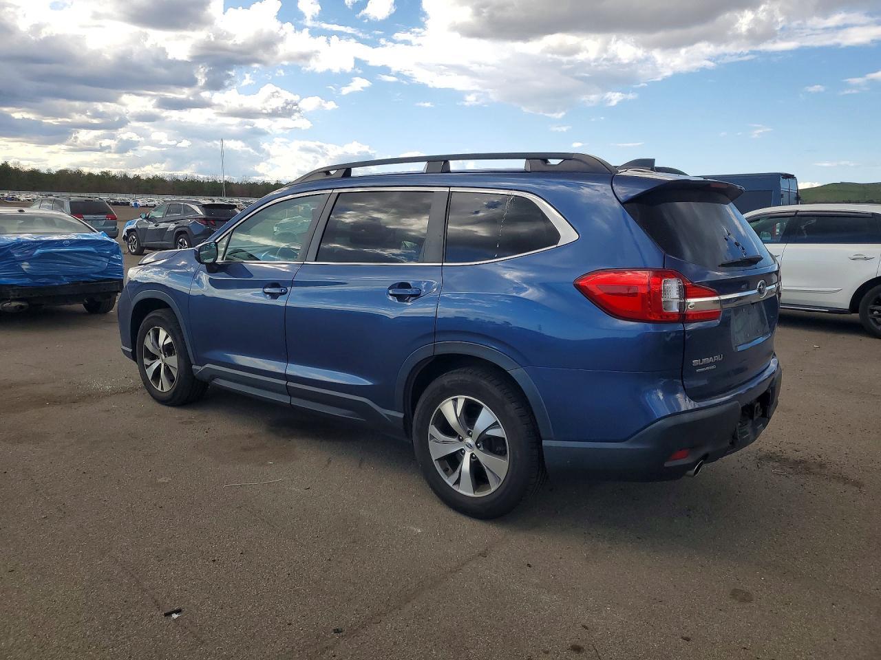 2021 Subaru Ascent Premium - Фото 2