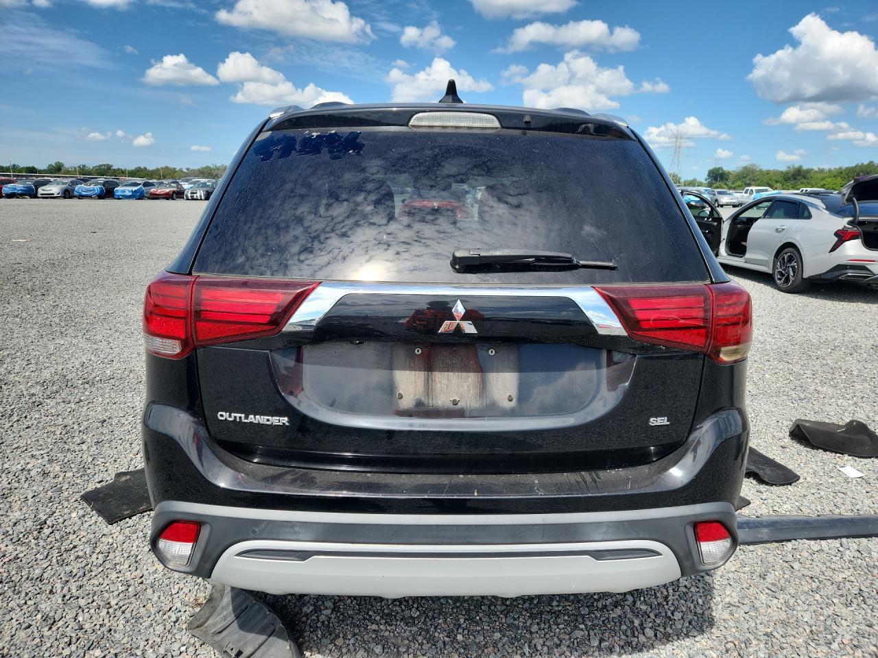 2020 Mitsubishi Outlander Se - Image 6
