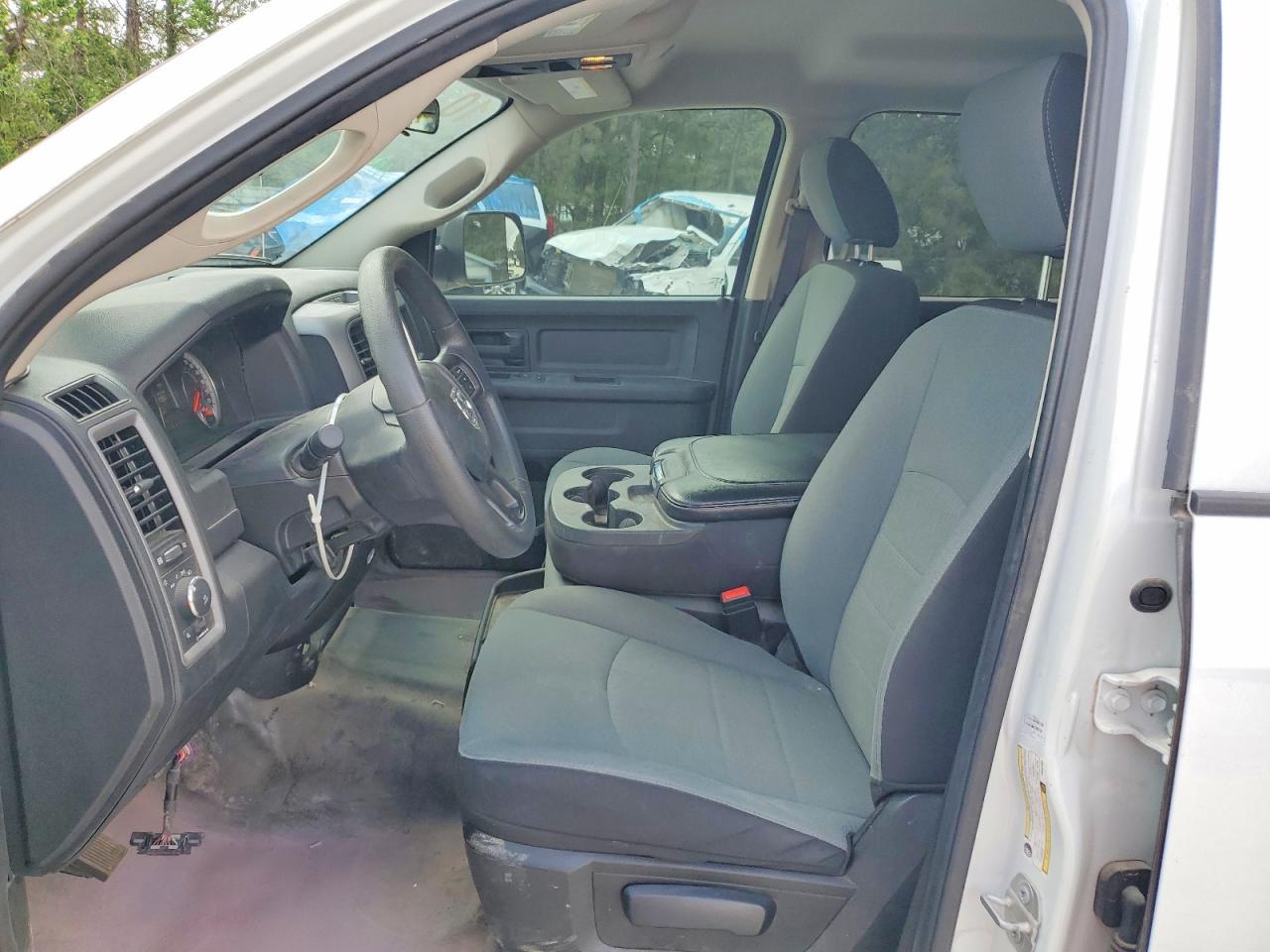 2023 Ram 1500 Classic Tradesman - Фото 7
