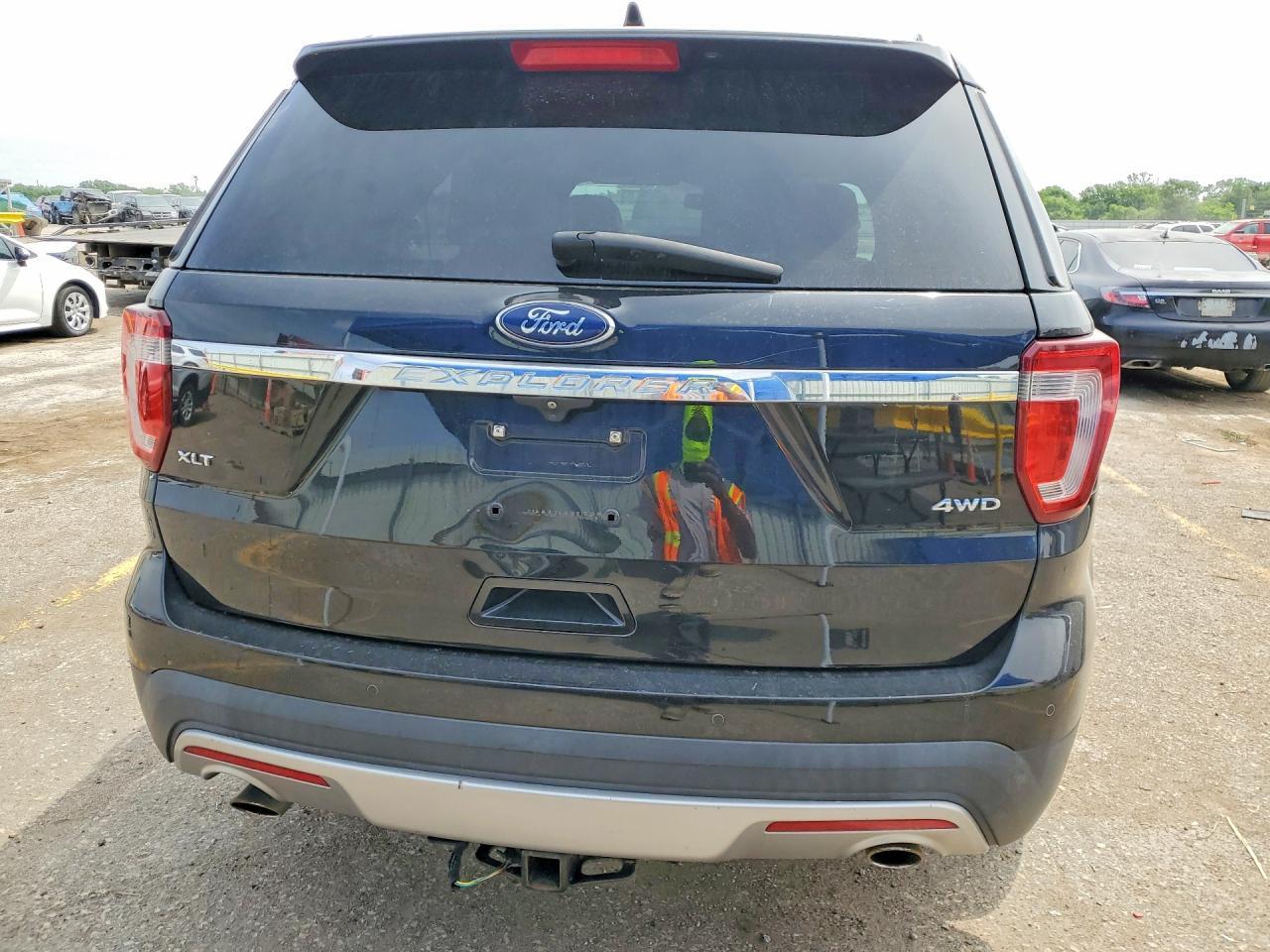 2017 Ford Explorer Xlt - Фото 6