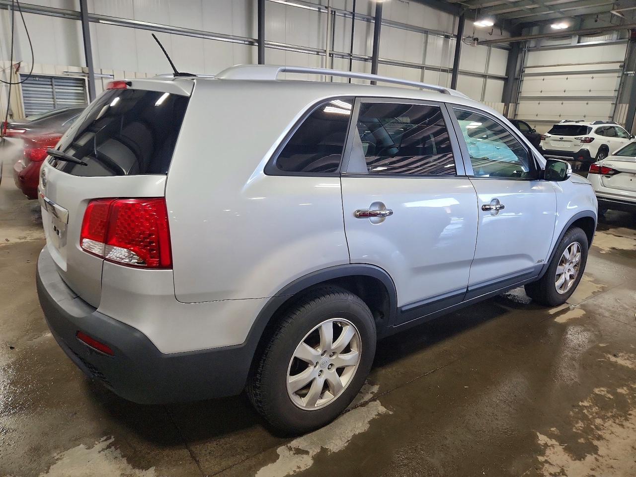 2011 Kia Sorento Lx - Фото 3