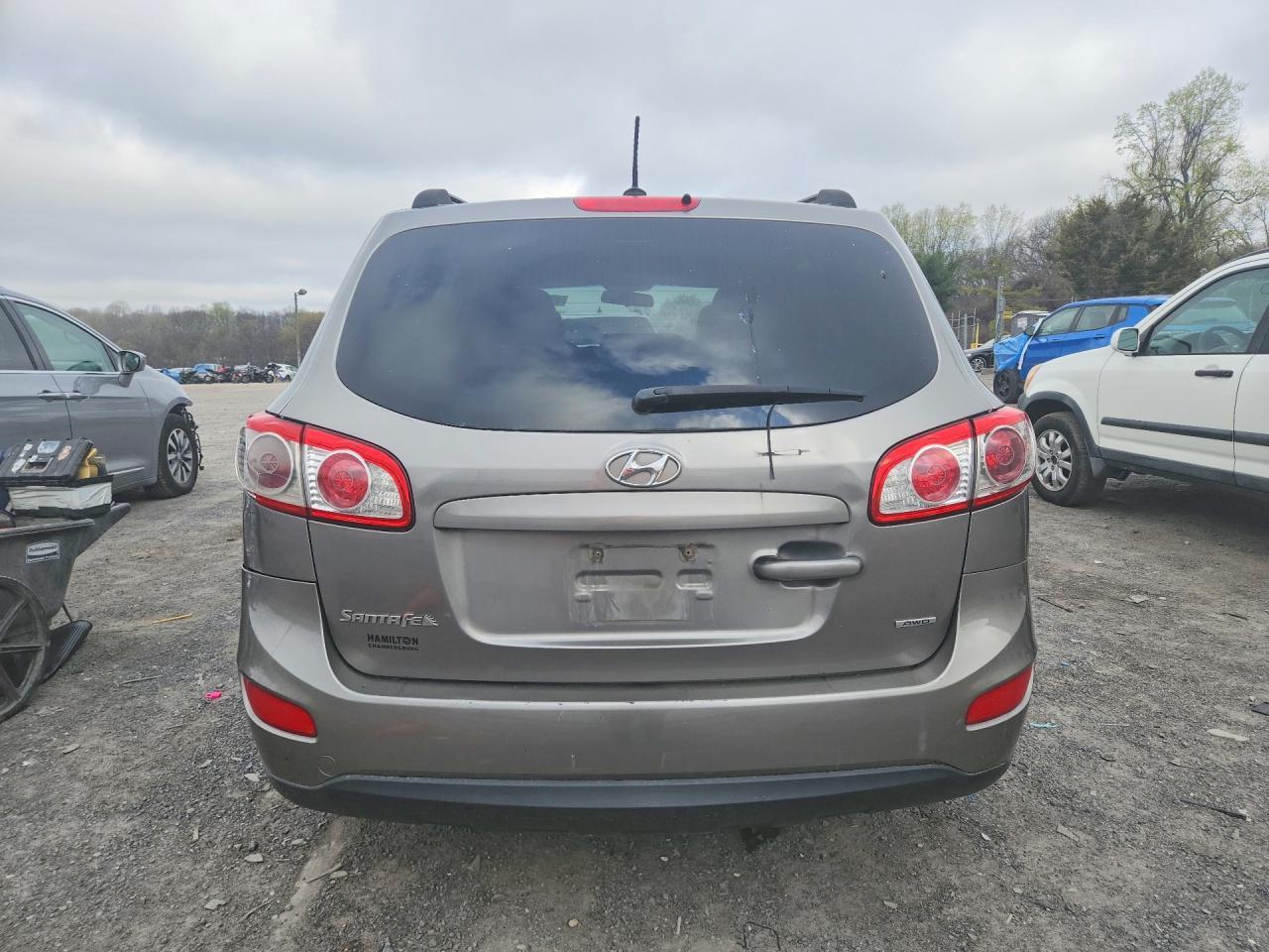 2012 Hyundai Santa Fe - Image 6
