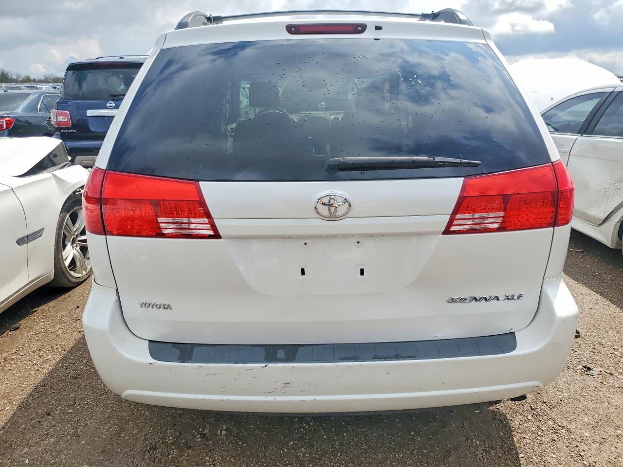 2004 Toyota Sienna Xle 7 Passenger - Фото 6