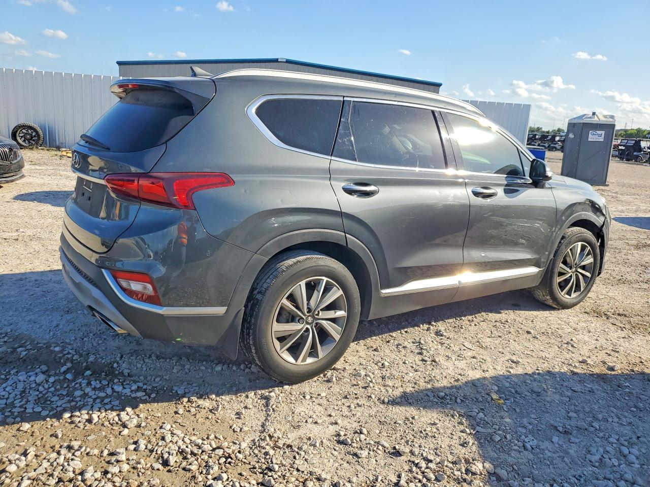 2020 Hyundai Santa Fe - Фото 3