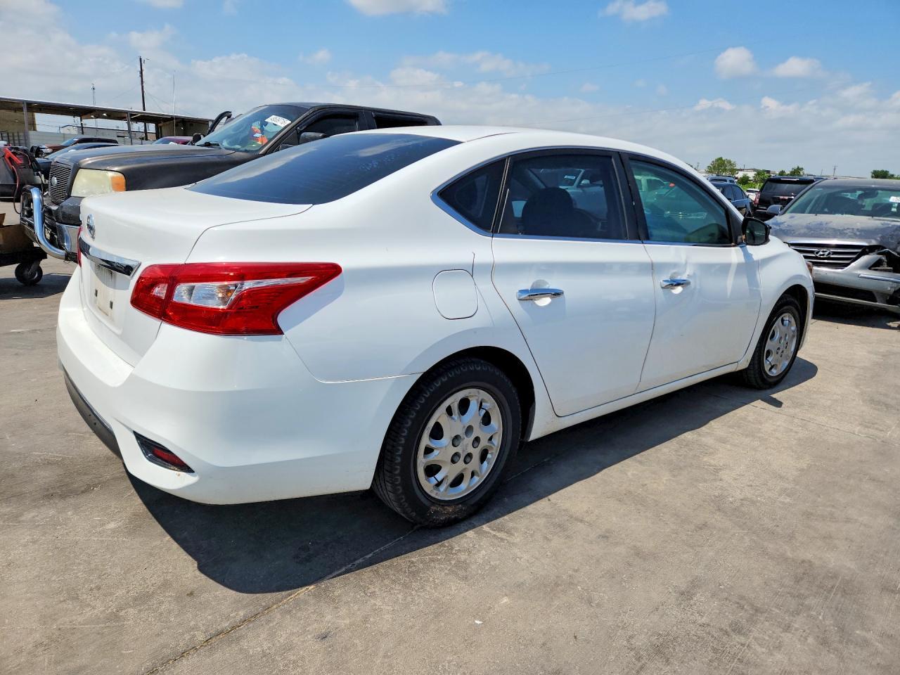 2017 Nissan Sentra S - Image 3