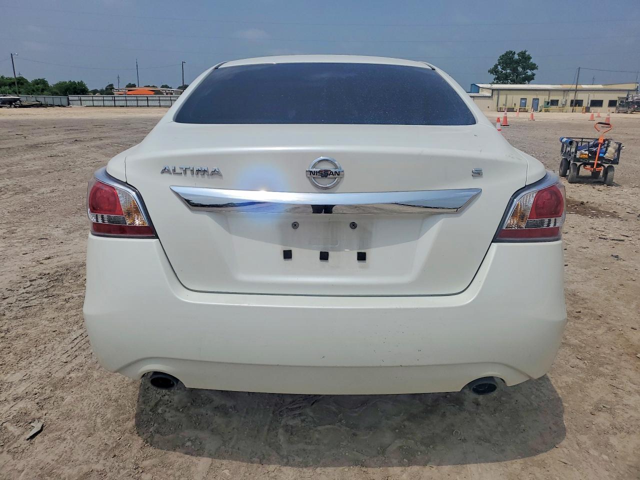 2015 Nissan Altima 2.5 S - Фото 6