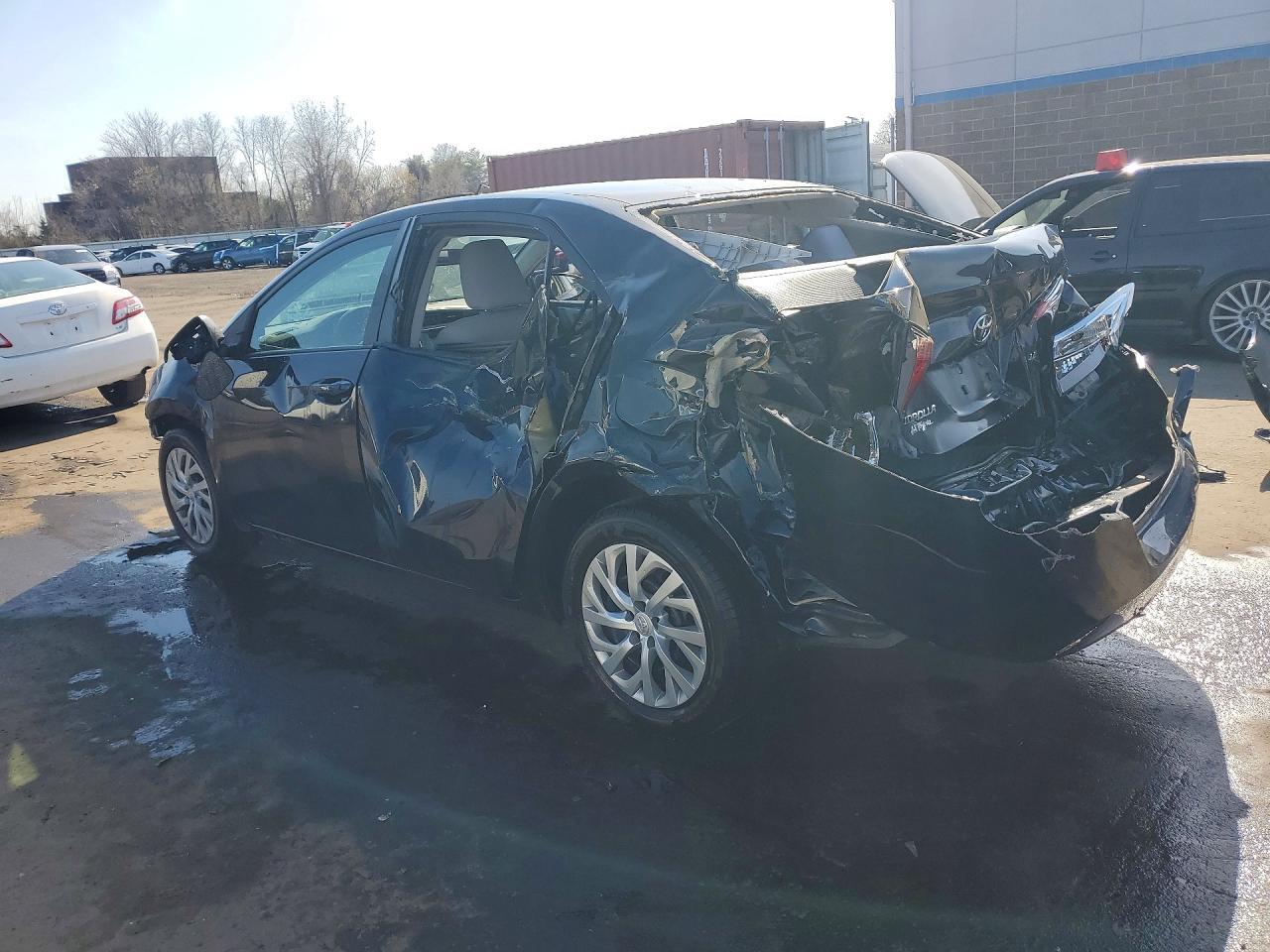 2019 Toyota Corolla Le - Фото 2