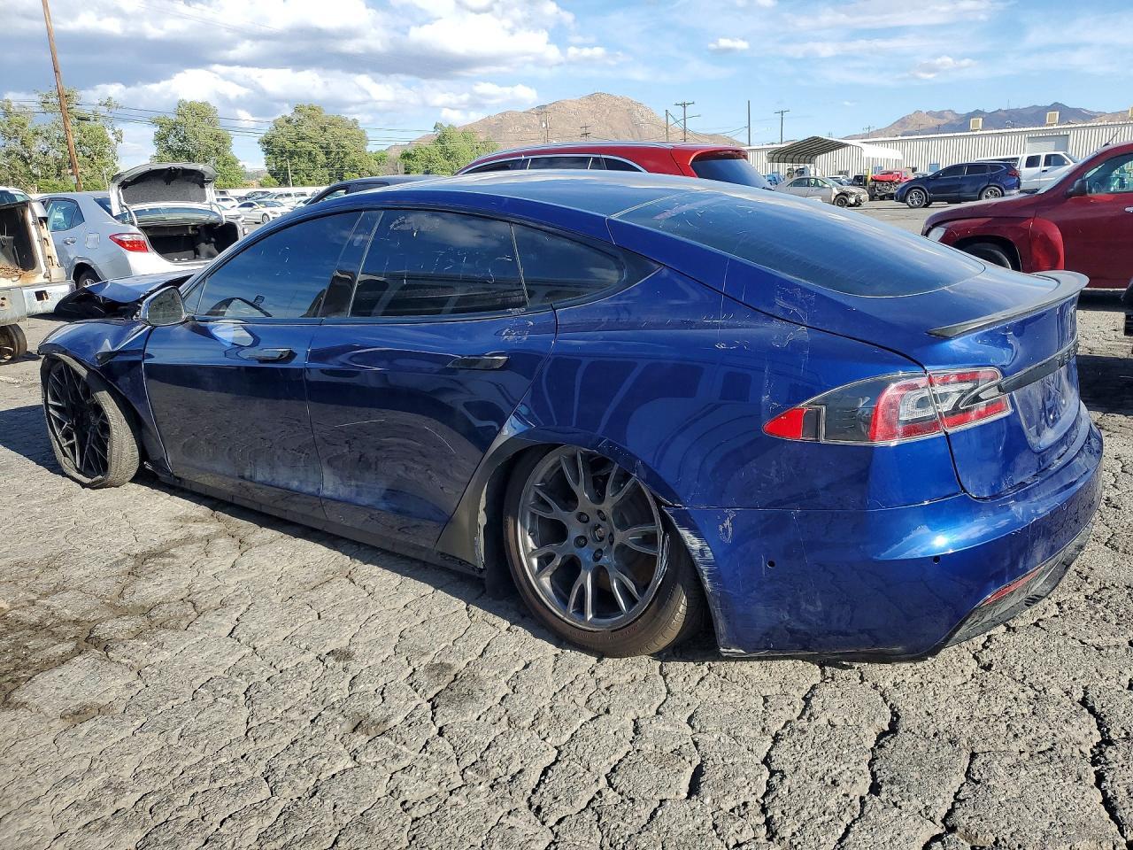 2021 Tesla Model S - Image 2