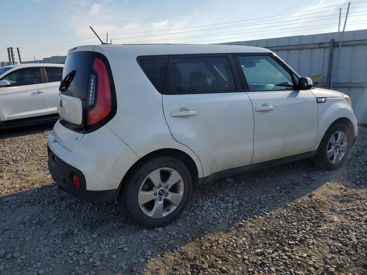 2017 Kia Soul Base - Фото 3