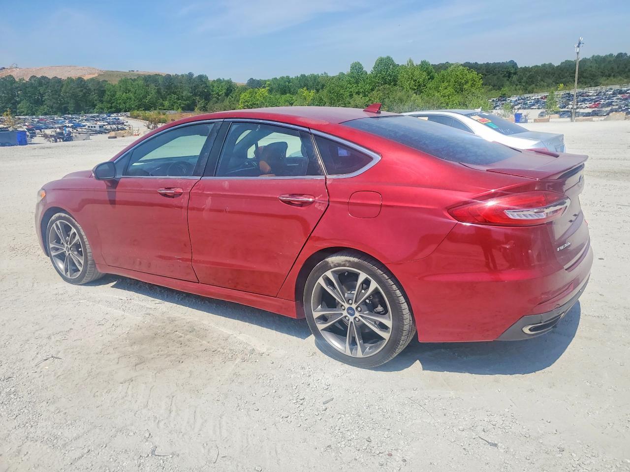 2019 Ford Fusion Titanium - Фото 2