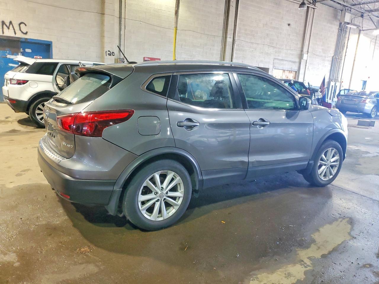 2017 Nissan Rogue Sport Sv - Image 3