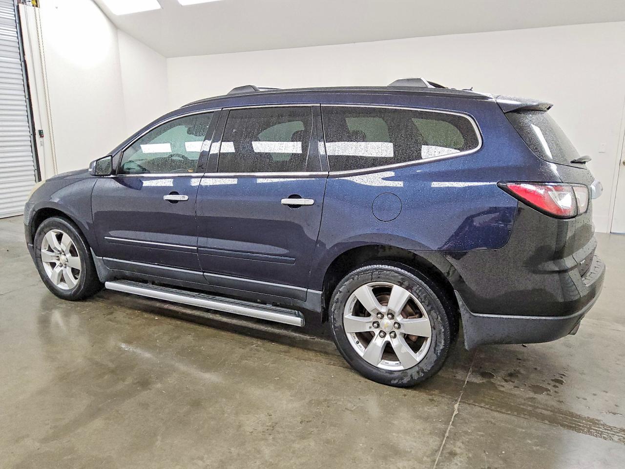2015 Chevrolet Traverse Ltz - Image 2