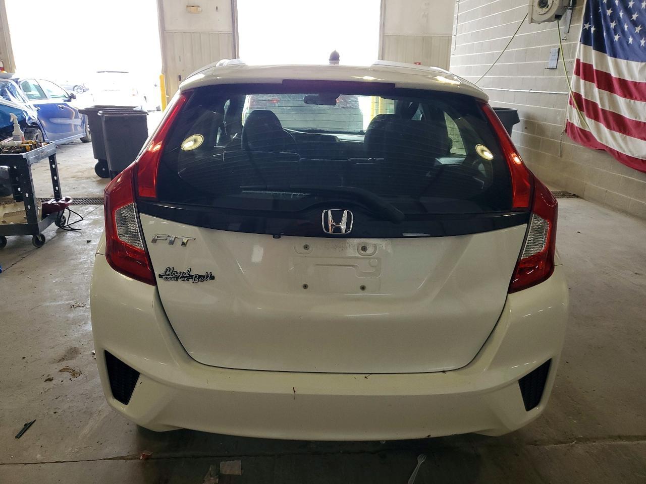 2017 Honda Fit Lx - Фото 6