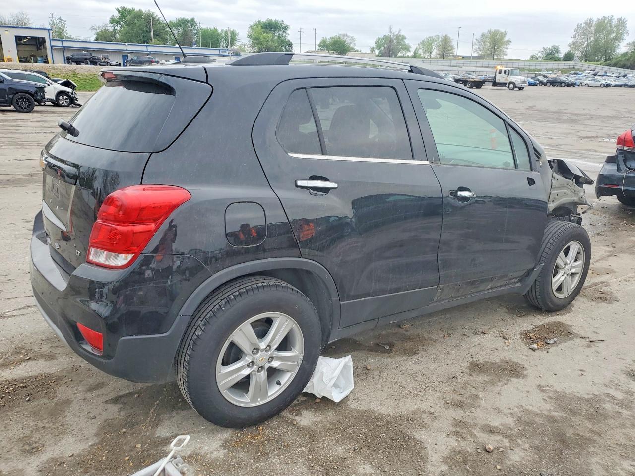 2019 Chevrolet Trax 1Lt - Image 3