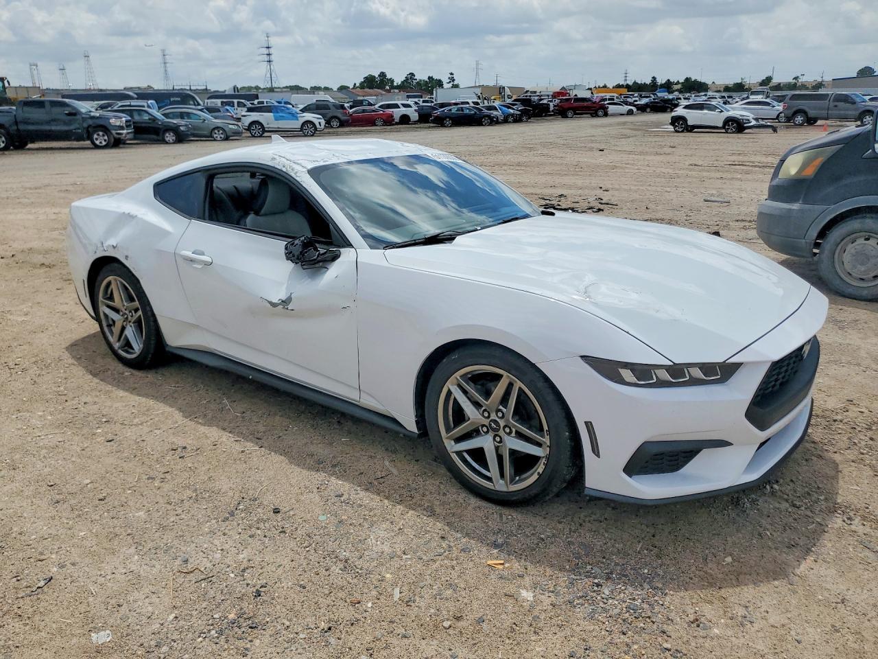 2024 Ford Mustang - Фото 4