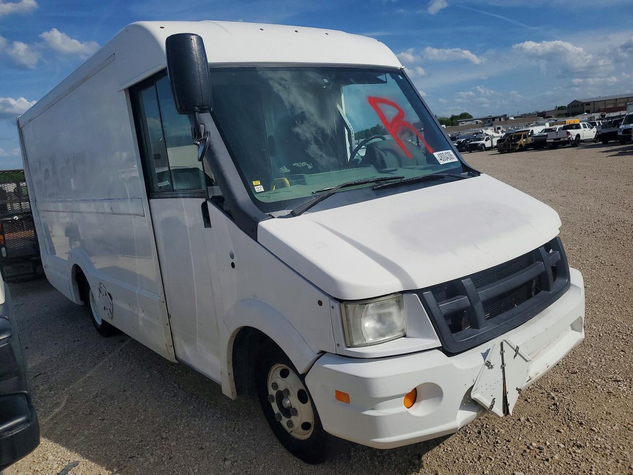 2012 Isuzu Npr - Image 4