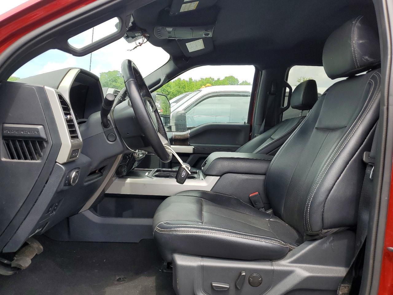 2022 Ford F350 Super Duty - Фото 7