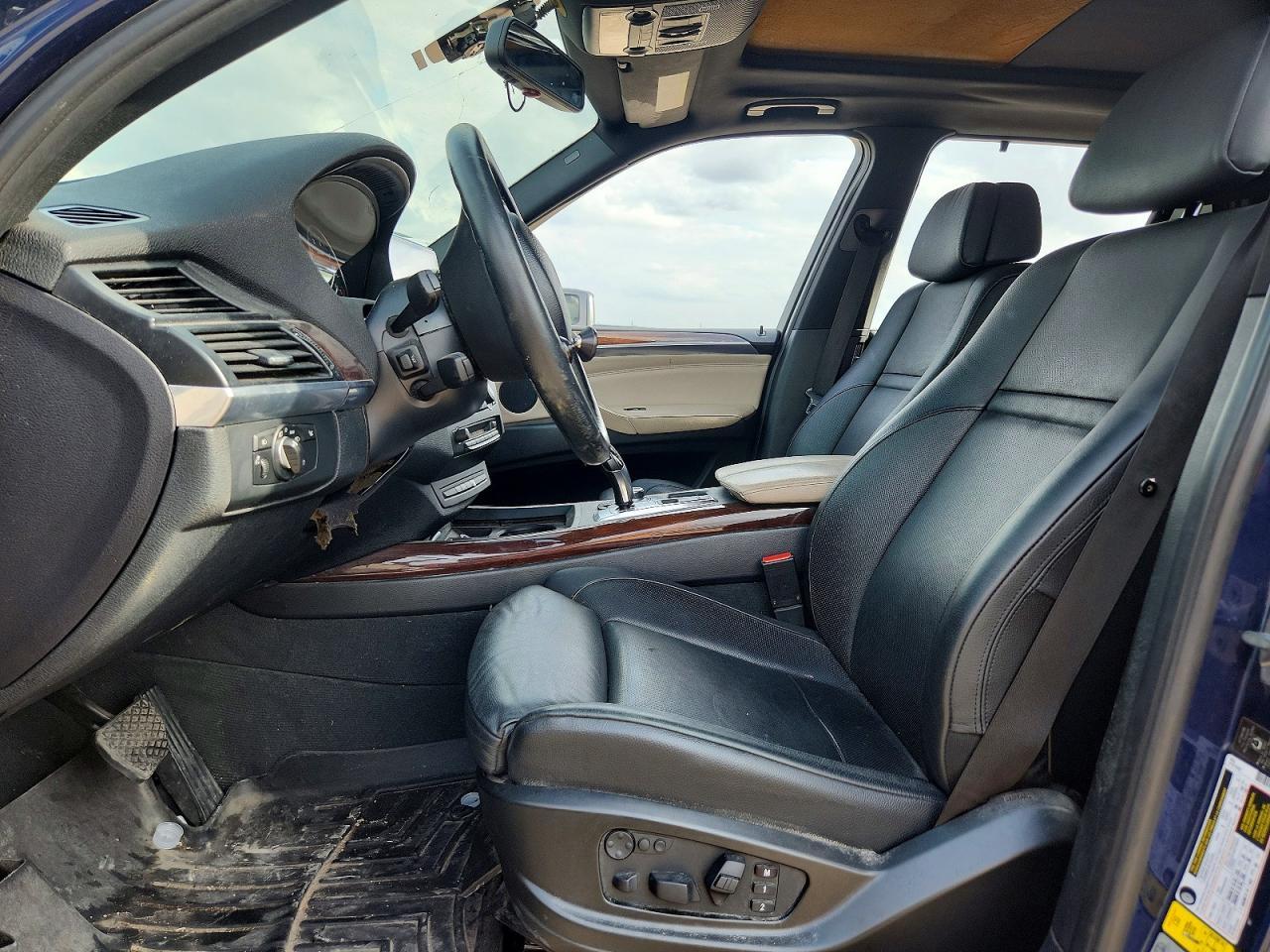 2011 BMW X5 xDrive50I - Image 7