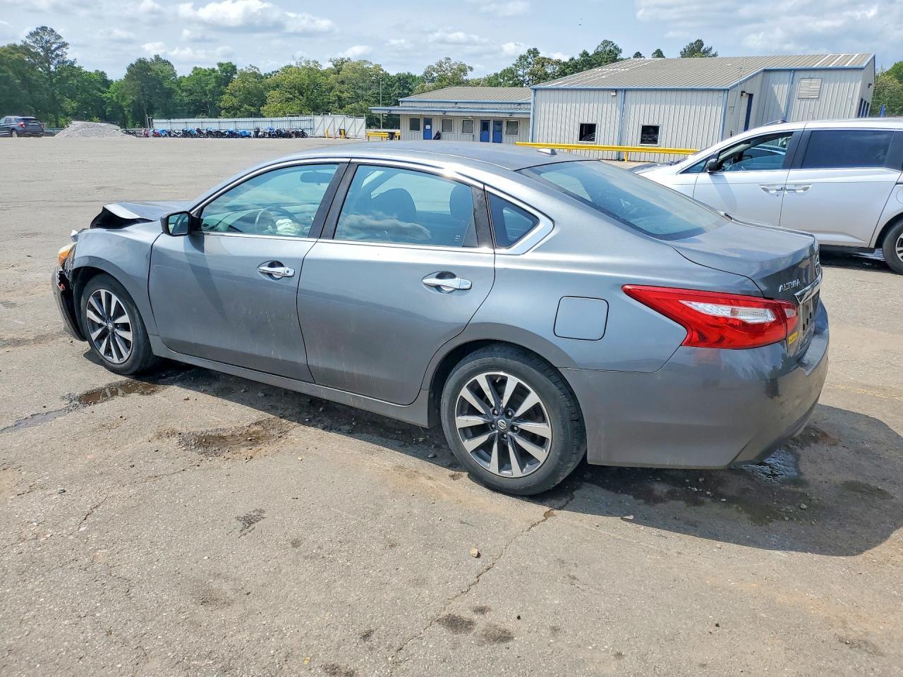 2017 Nissan Altima 2.5 Sv - Фото 2