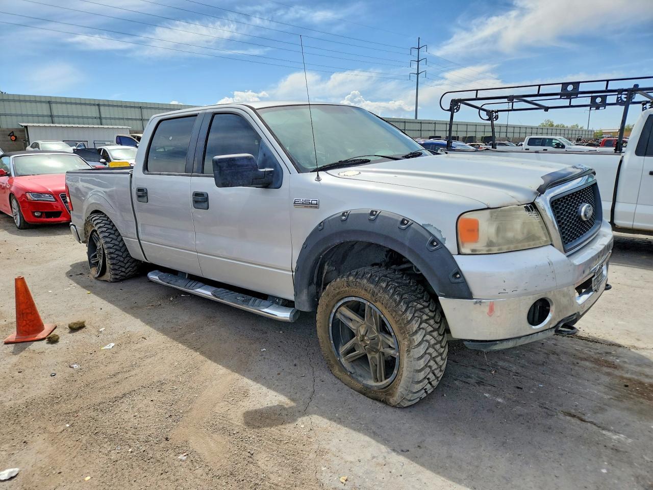 2007 Ford F150 Supercrew - Image 4