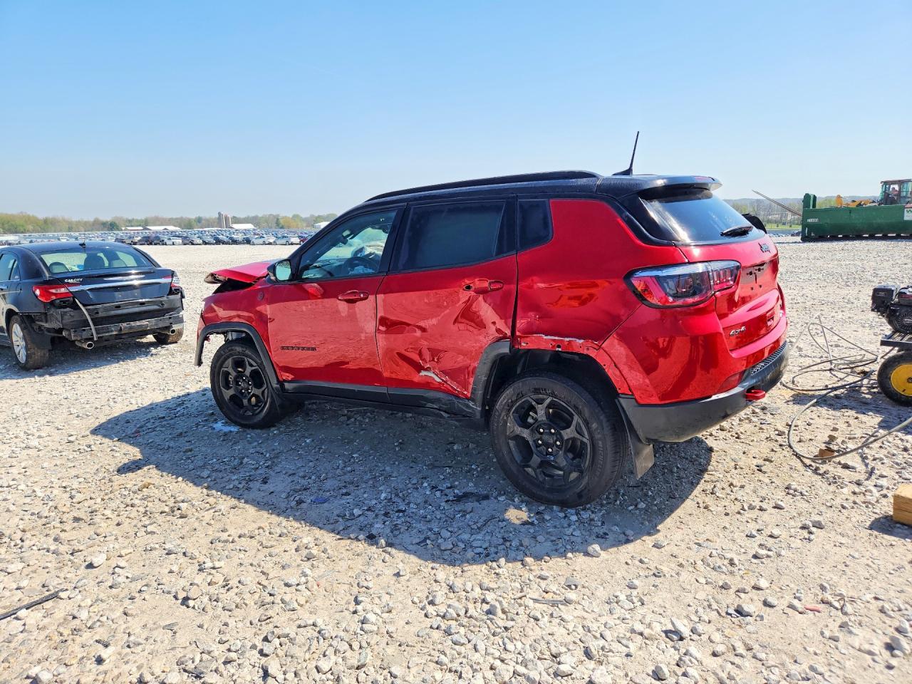 2023 Jeep Compass Trailhawk - Image 2