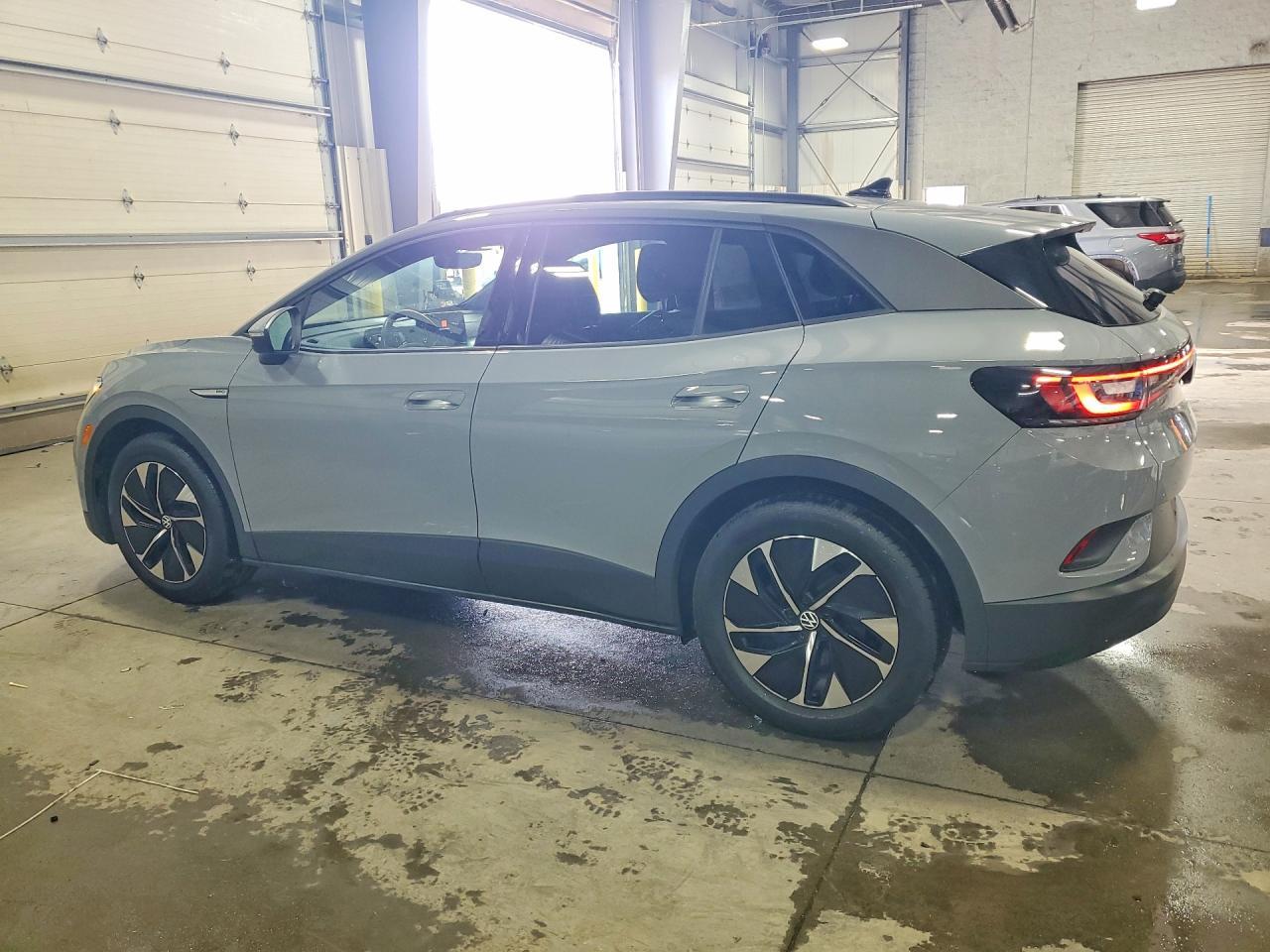 2021 Volkswagen Id.4 Pro - Фото 2