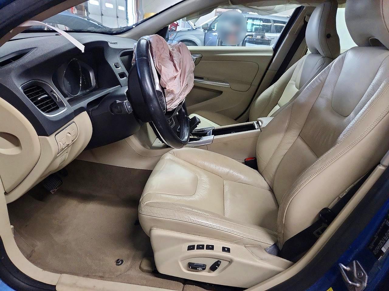 2014 Volvo S60 T5 - Image 7