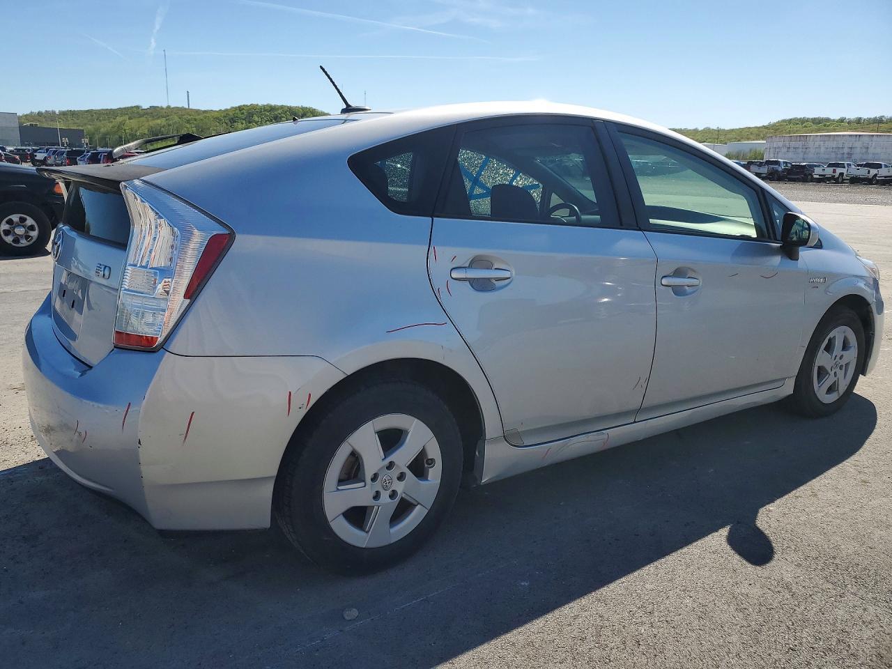 2010 Toyota Prius Ii - Image 3