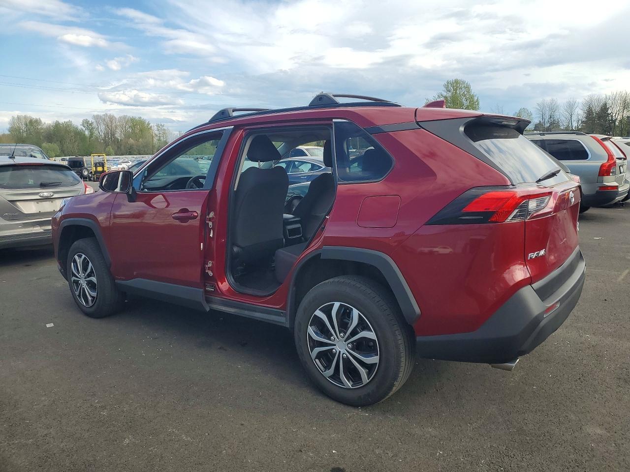 2020 Toyota Rav4 Le - Фото 2