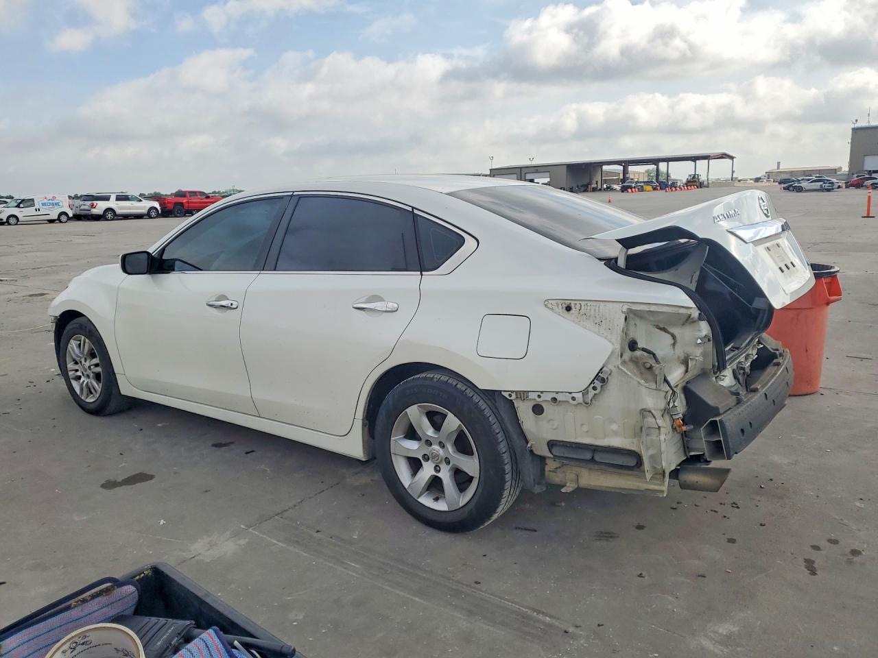 2013 Nissan Altima 2.5 - Фото 2