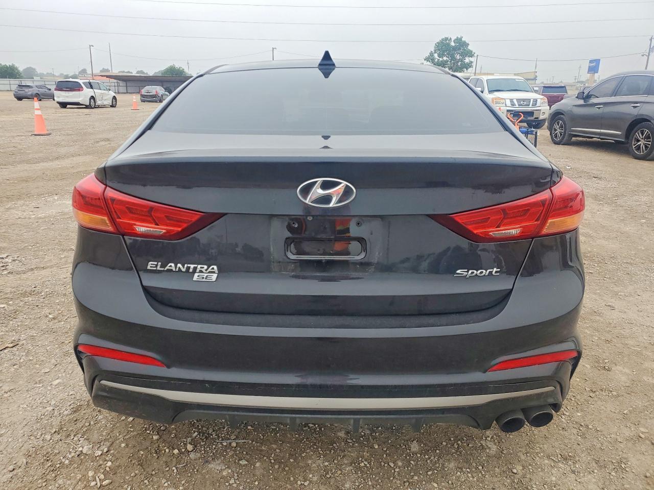 2018 Hyundai Elantra Sport - Image 6