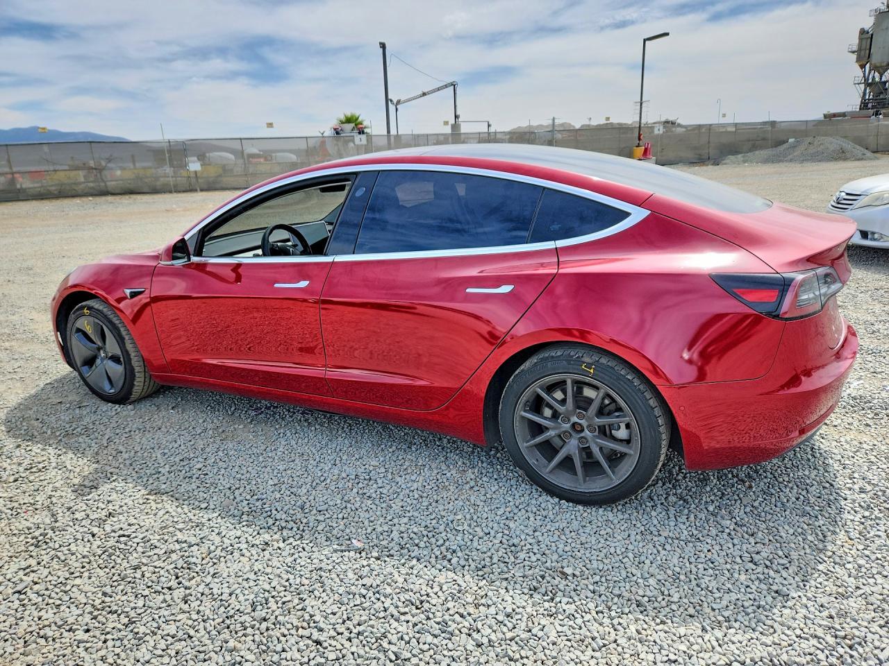 2018 Tesla Model 3 - Фото 2