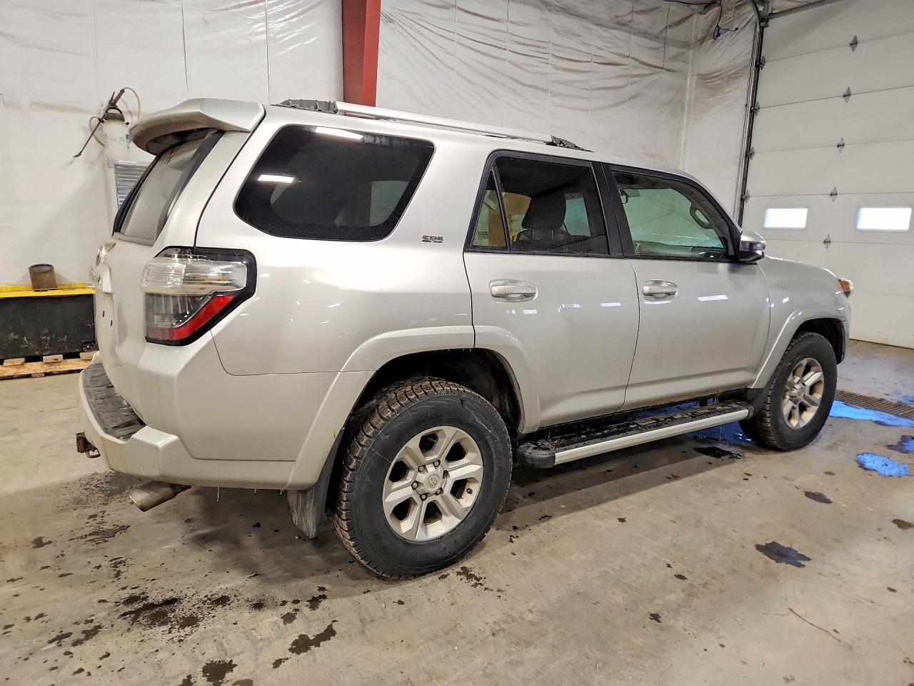 2016 Toyota 4Runner Sr5 - Фото 3