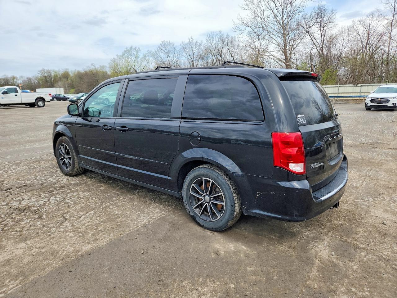 2017 Dodge Grand Caravan Gt - Фото 2