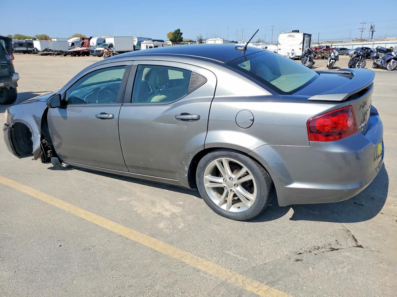 2013 Dodge Avenger Se - Фото 2