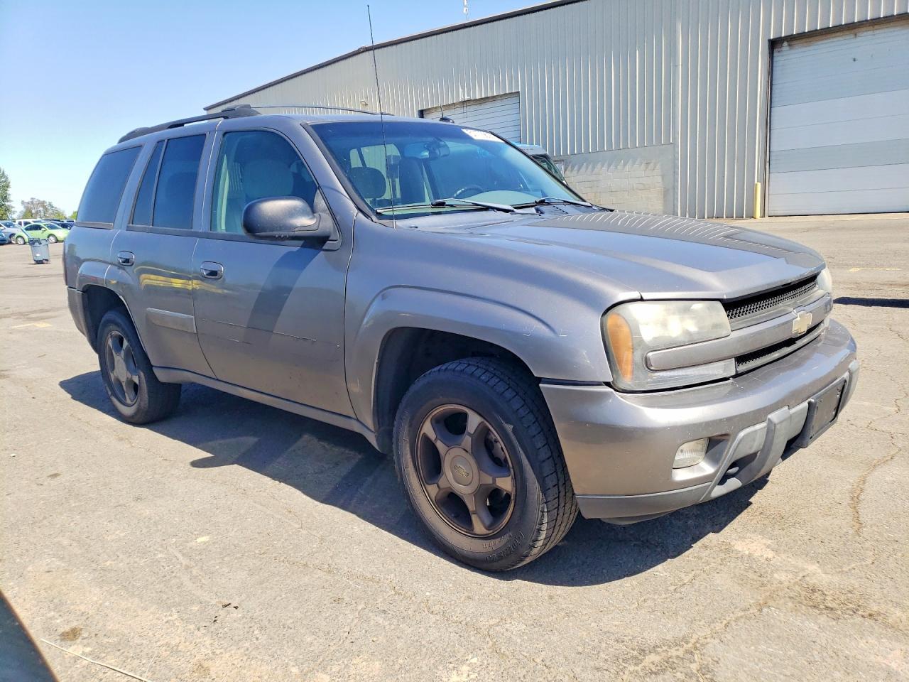 2005 Chevrolet Trailblazer - Image 4